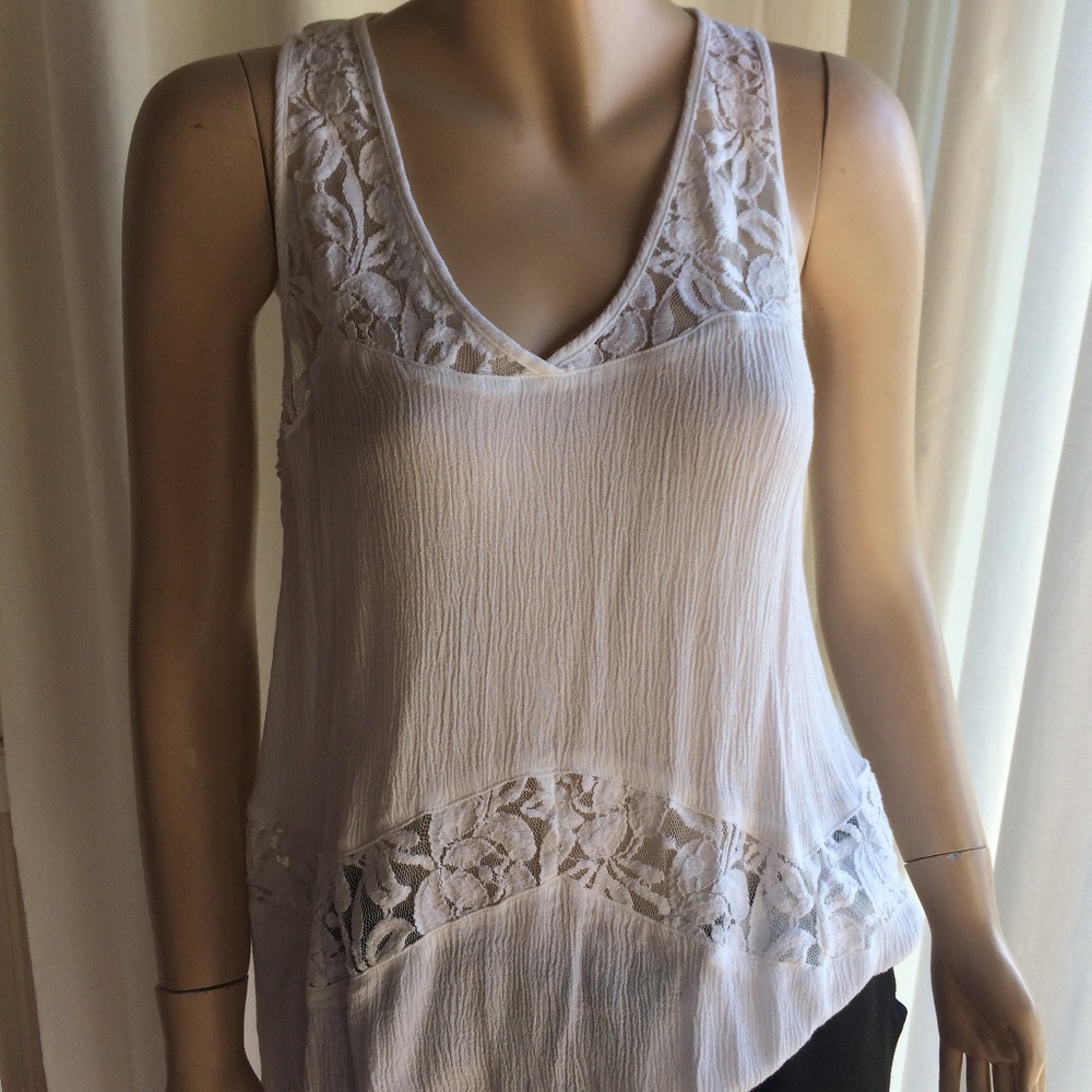Chloe K Beachy White Lace Tank Top